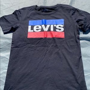 Levi’s shirt